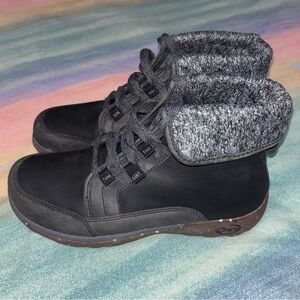 Chaco Barbary Women's Chukka Hiking Boots Shoes size 8